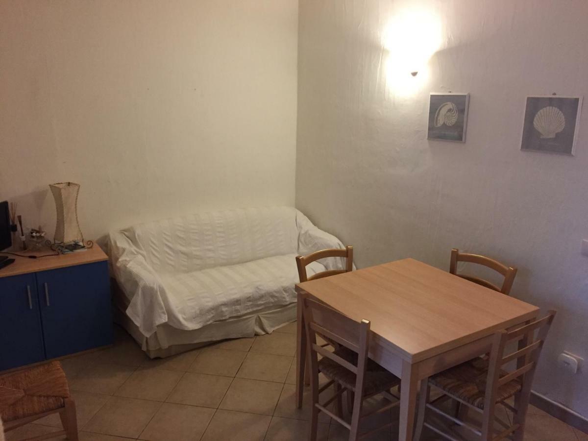 Casa Vacanza A Porto Istana Murta Maria Bagian luar foto
