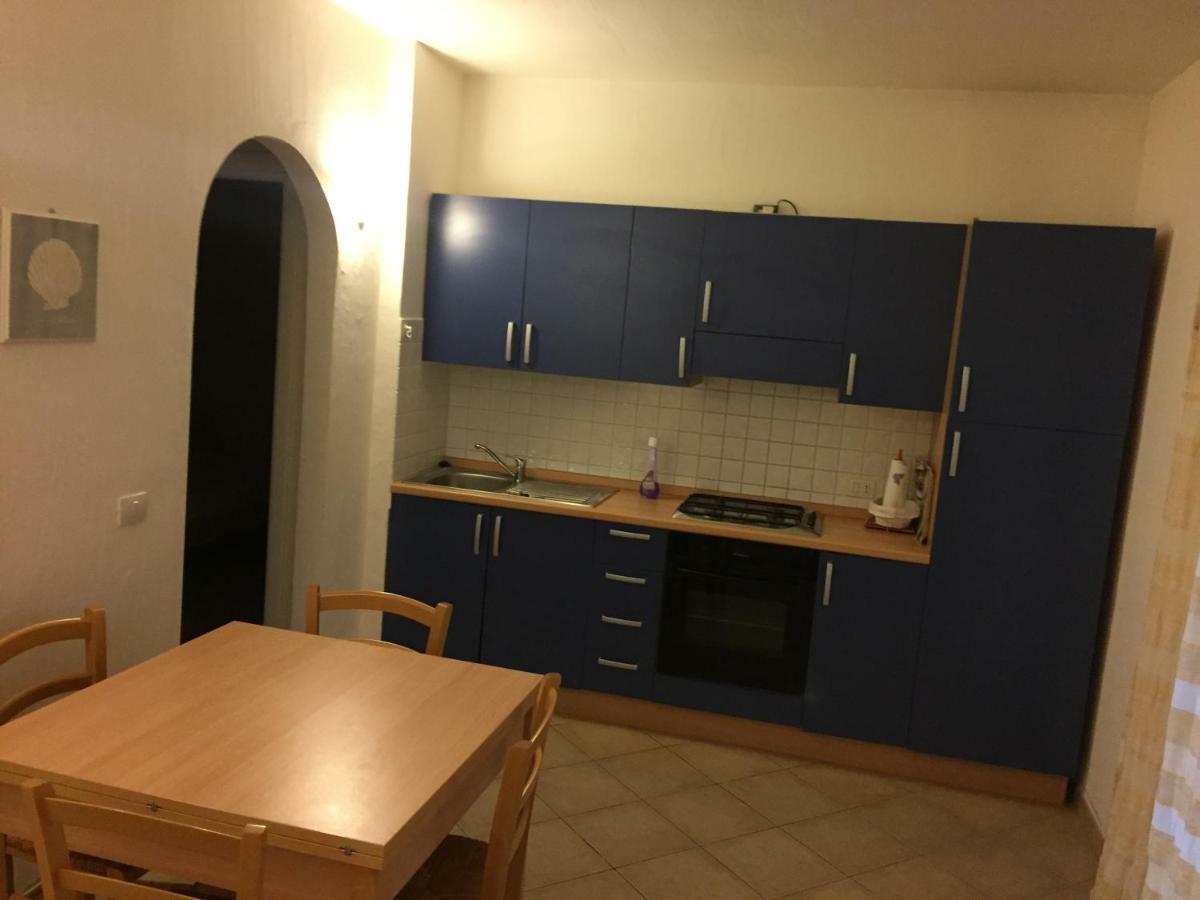 Casa Vacanza A Porto Istana Murta Maria Bagian luar foto